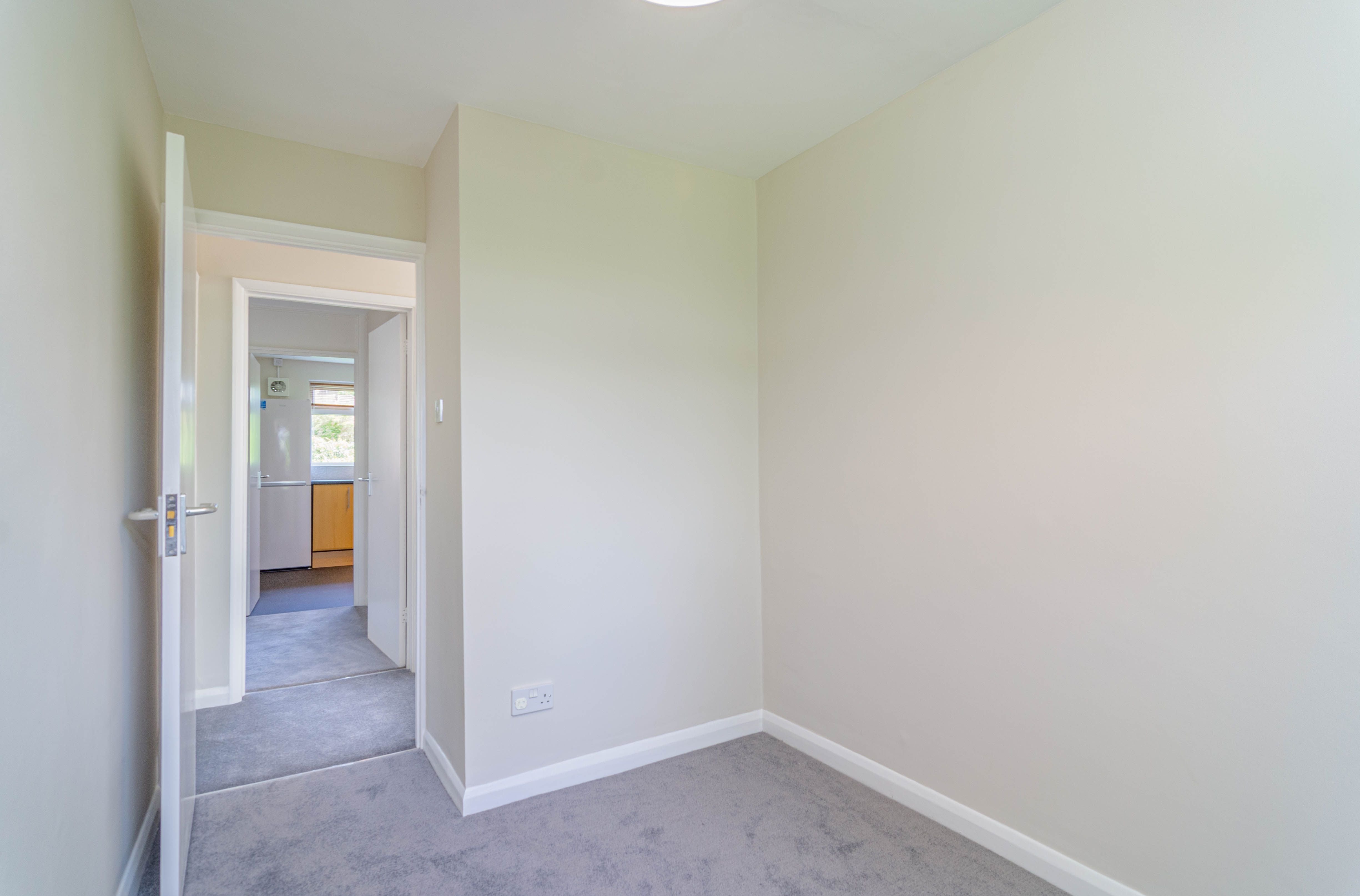 Flat Trevor Close in Greater London
