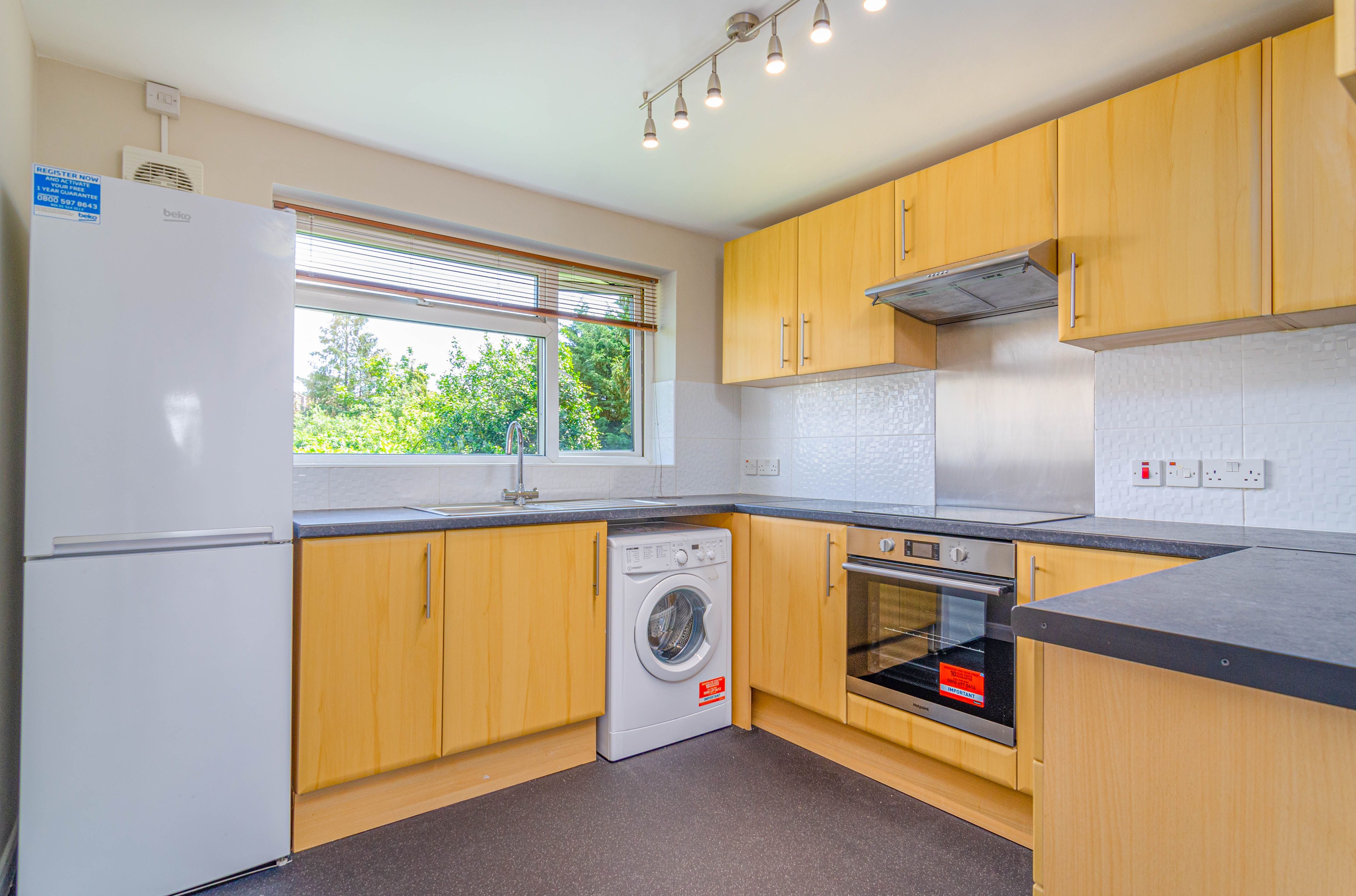 Flat Trevor Close in Greater London