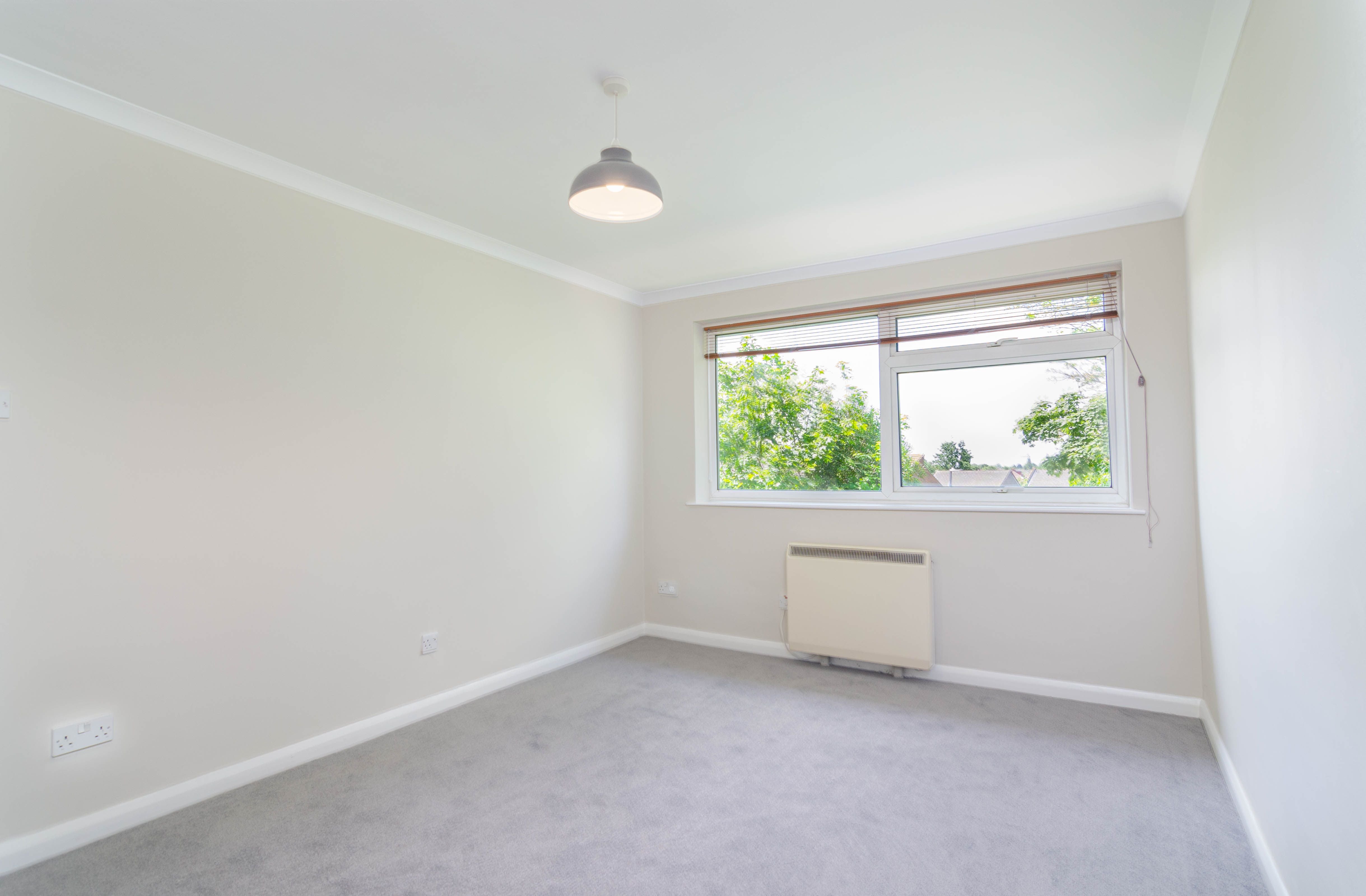 Flat Trevor Close in Greater London