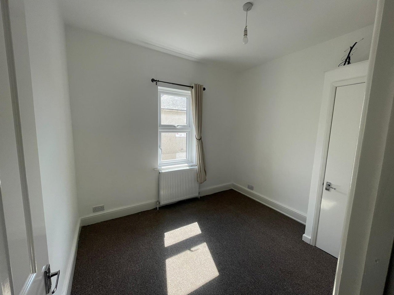 Flat Corporation Road in Newport