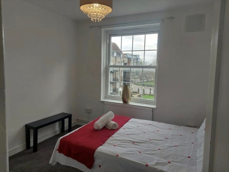 Room New Park Road in Greater London