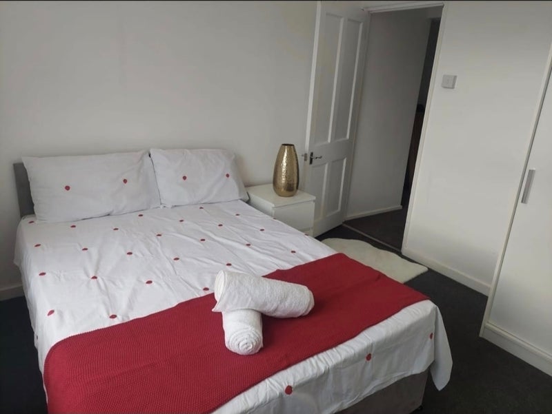 Room New Park Road in Greater London