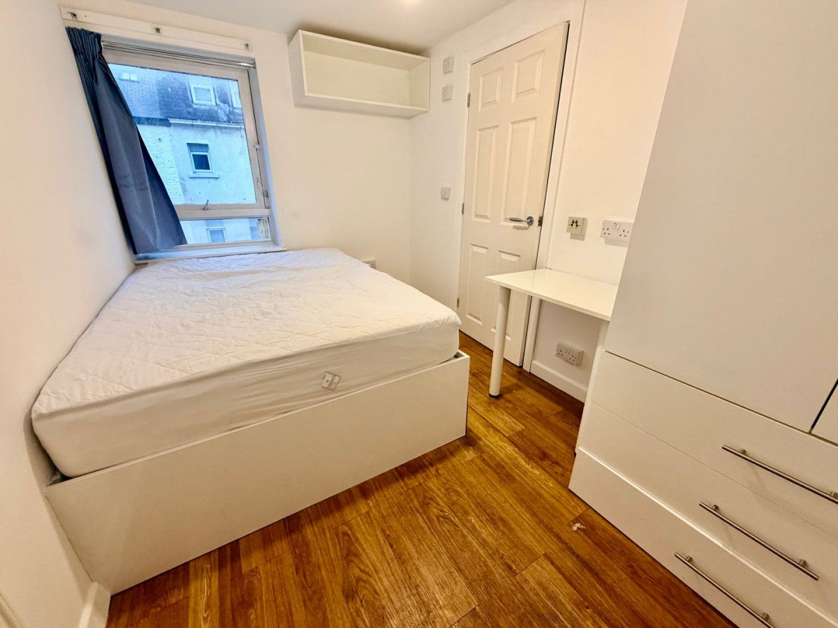 Room Fawcett Street in Sunderland