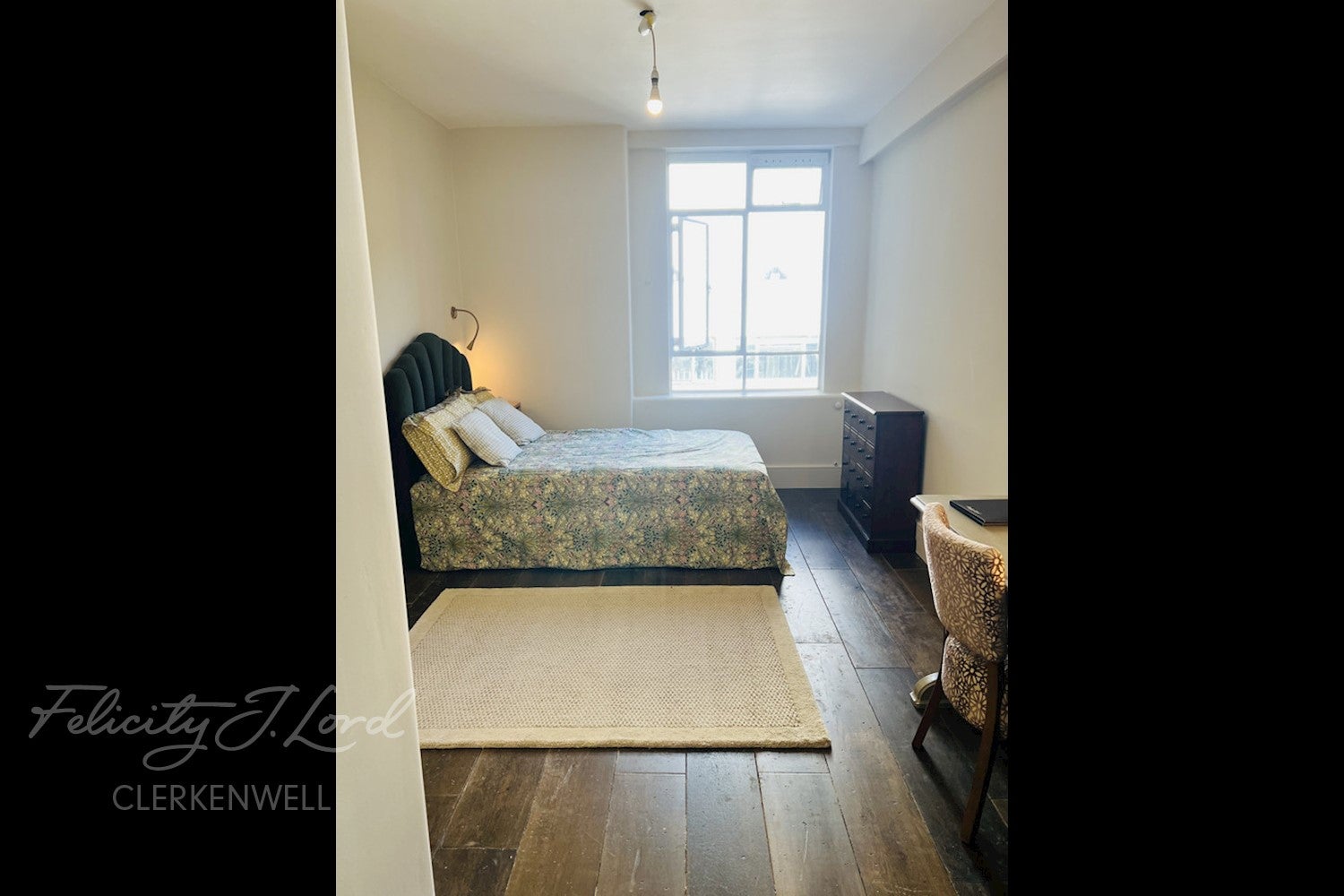 Flat Charterhouse Square in City of London