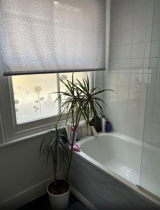 Room Winslow Road in Greater London