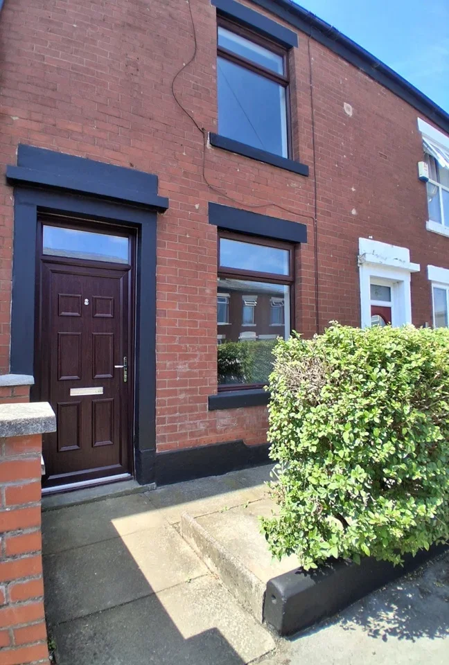 House Mowbray Street in Rochdale