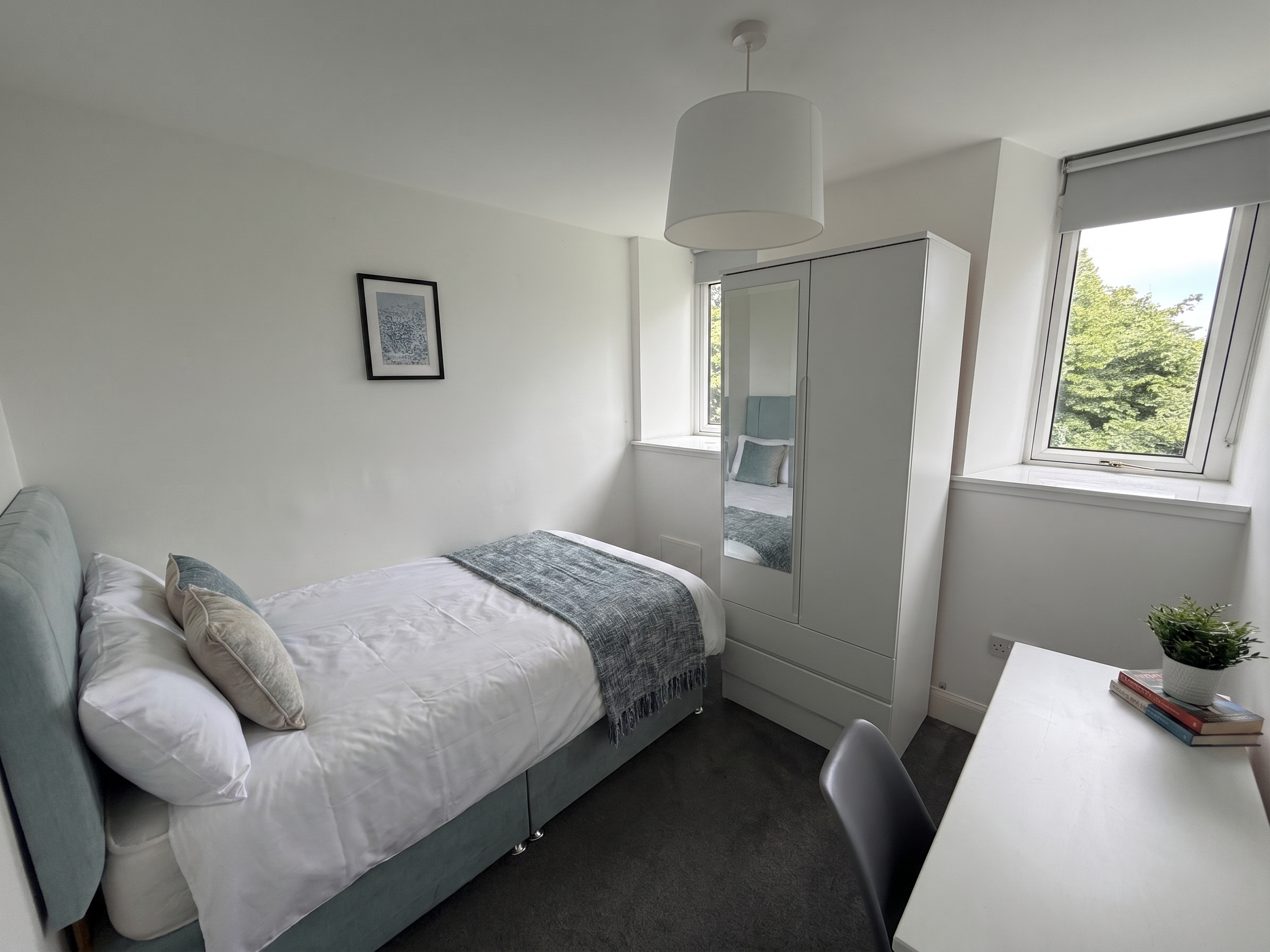 Flat Bellefield Avenue in Dundee