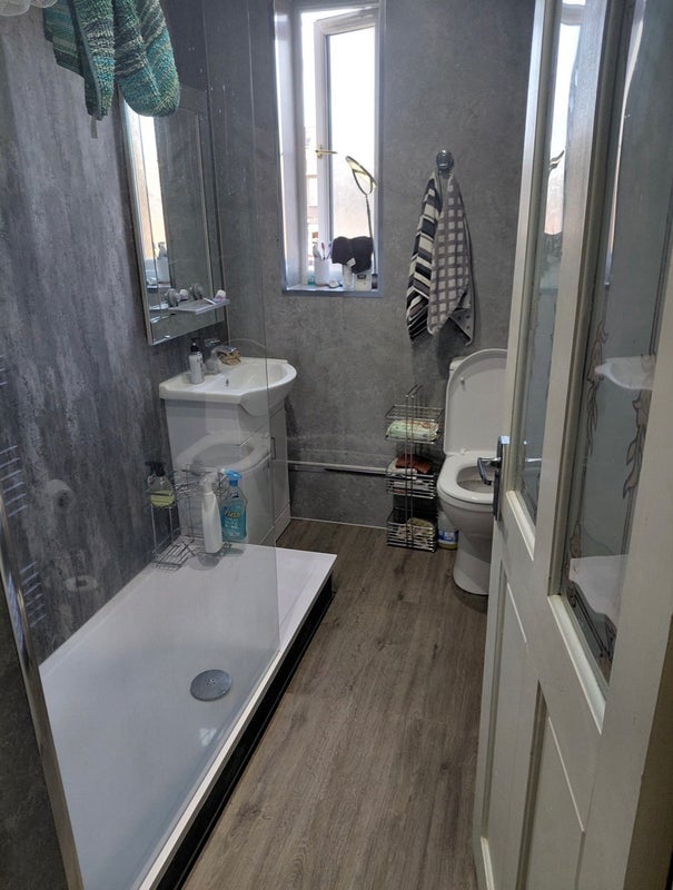 Room Broomhouse Street South in City of Edinburgh