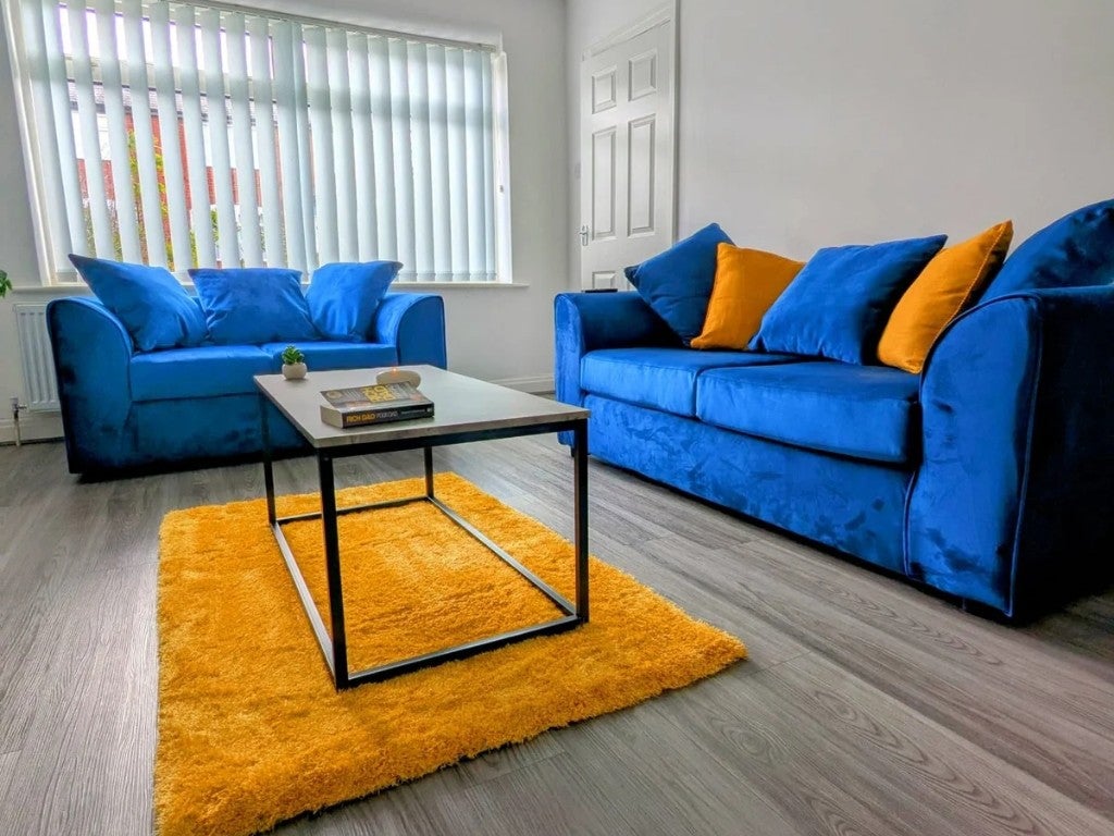 House Overlinks Drive in Salford