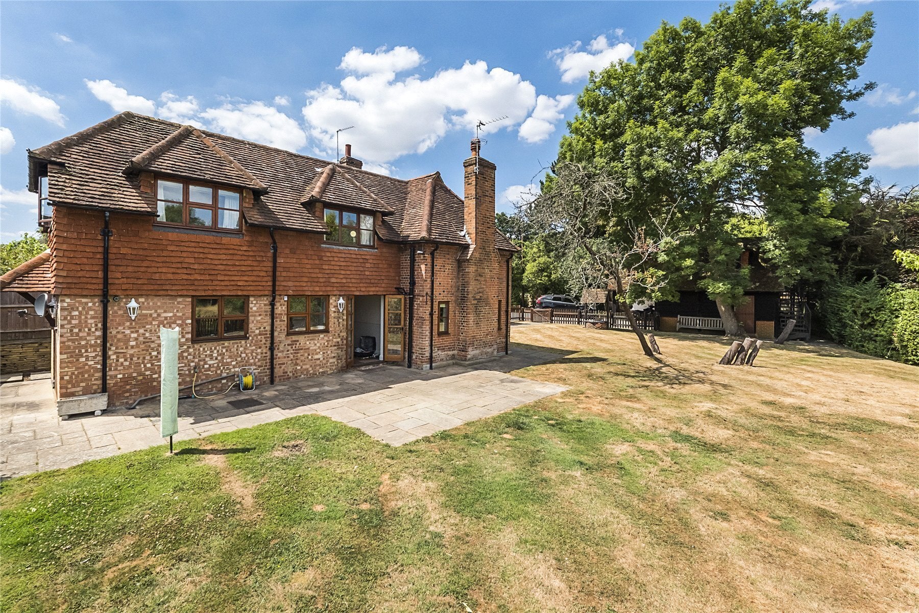 House Farleys Close in Guildford