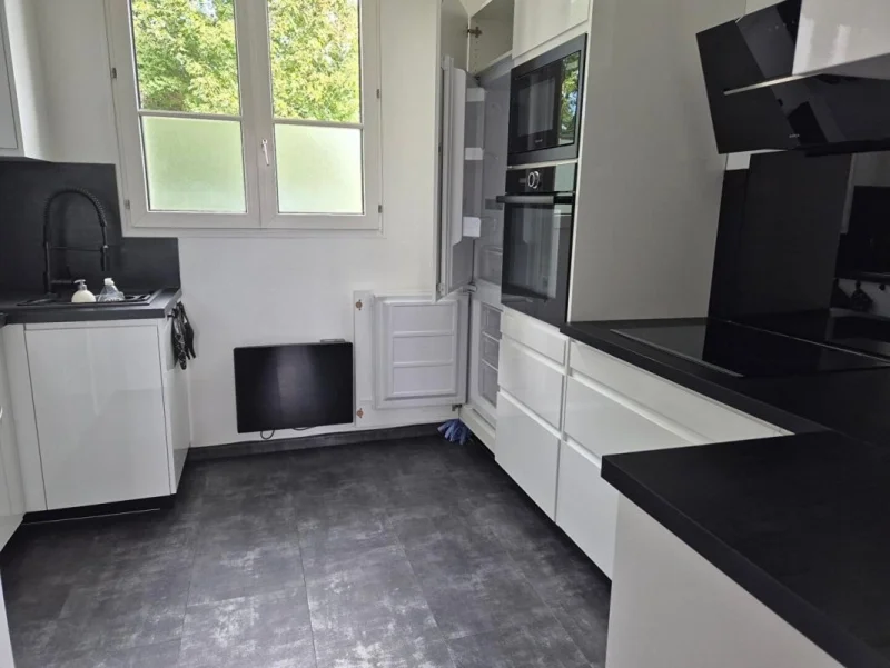 Flat Rue Charles Lescot in Pont-Sainte-Maxence