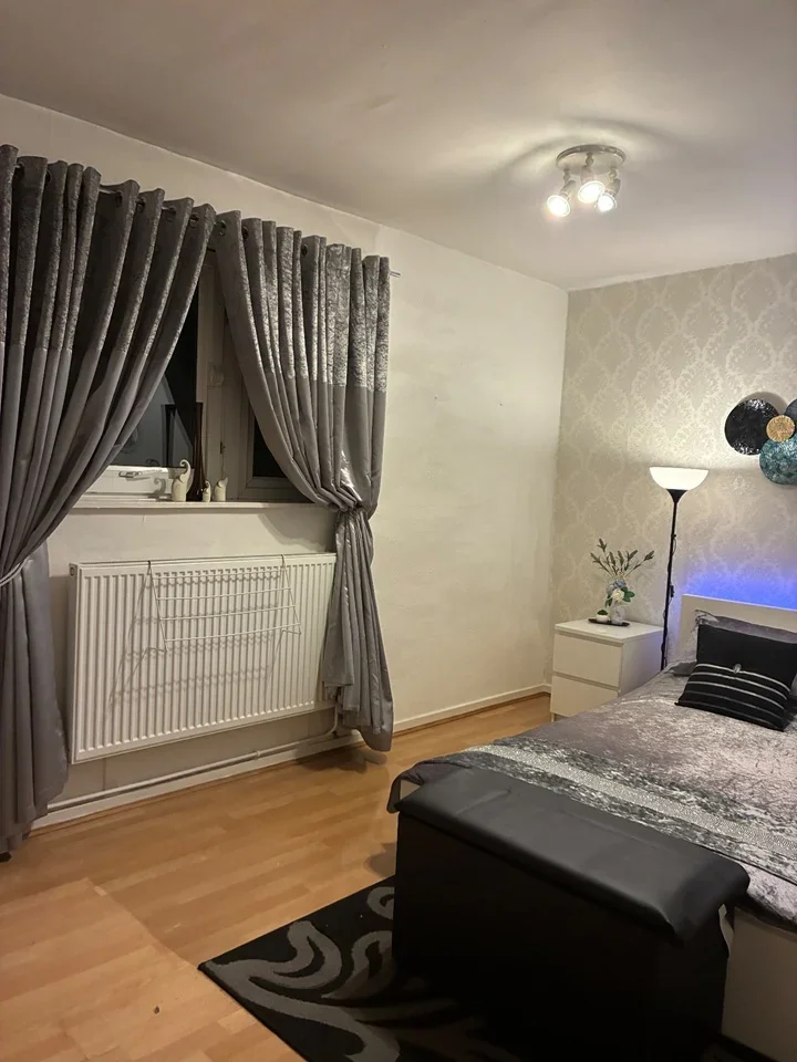 Room Malden Road in Greater London