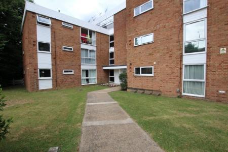 Flat Avalon Close in Greater London