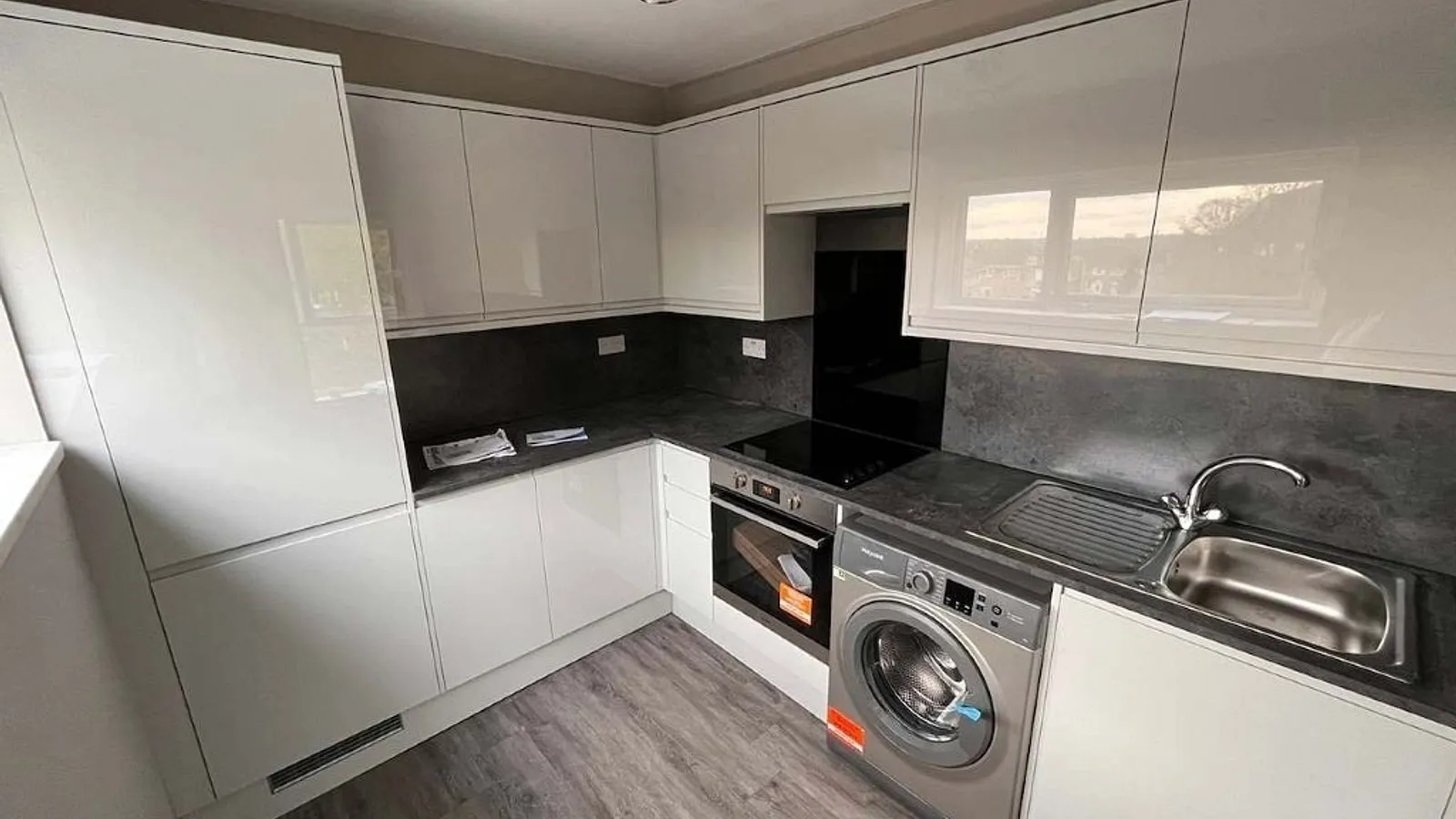 Flat Avalon Close in Greater London