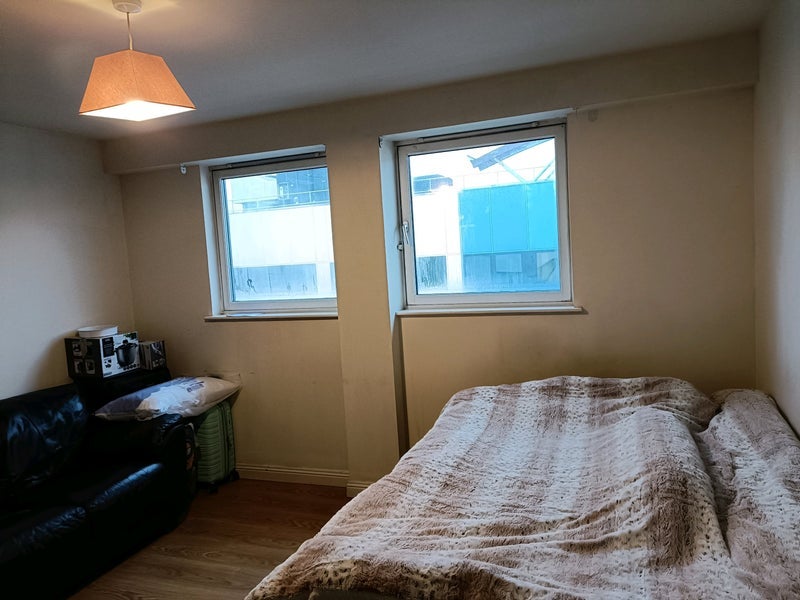 Room Wallace Street in Glasgow