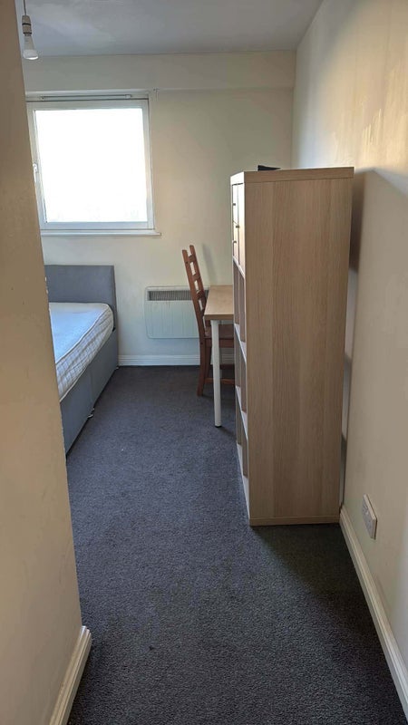 Room Wallace Street in Glasgow