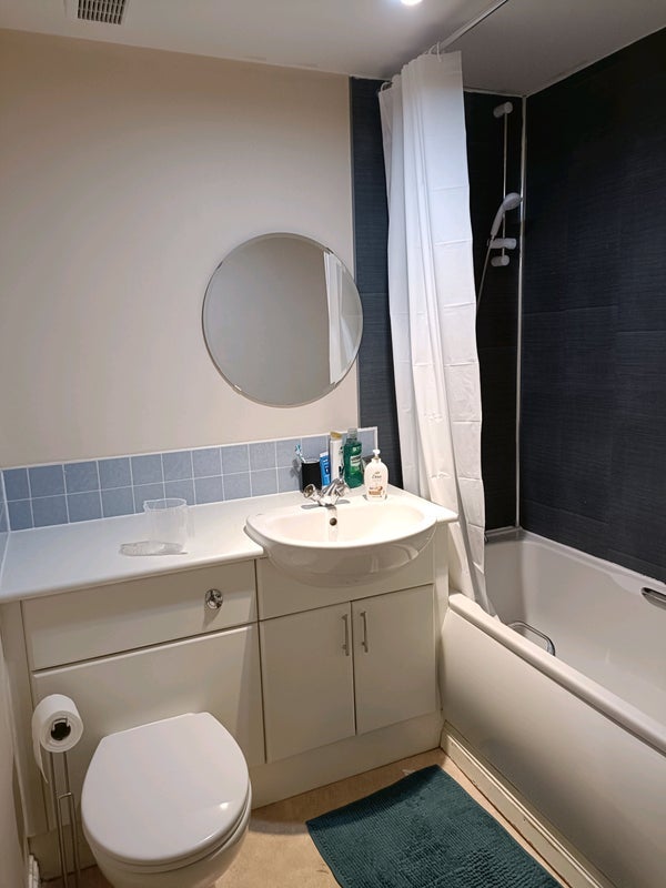 Room Wallace Street in Glasgow