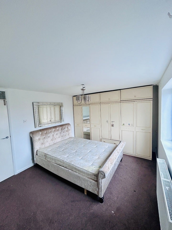 Flat Sherringham Avenue in Greater London