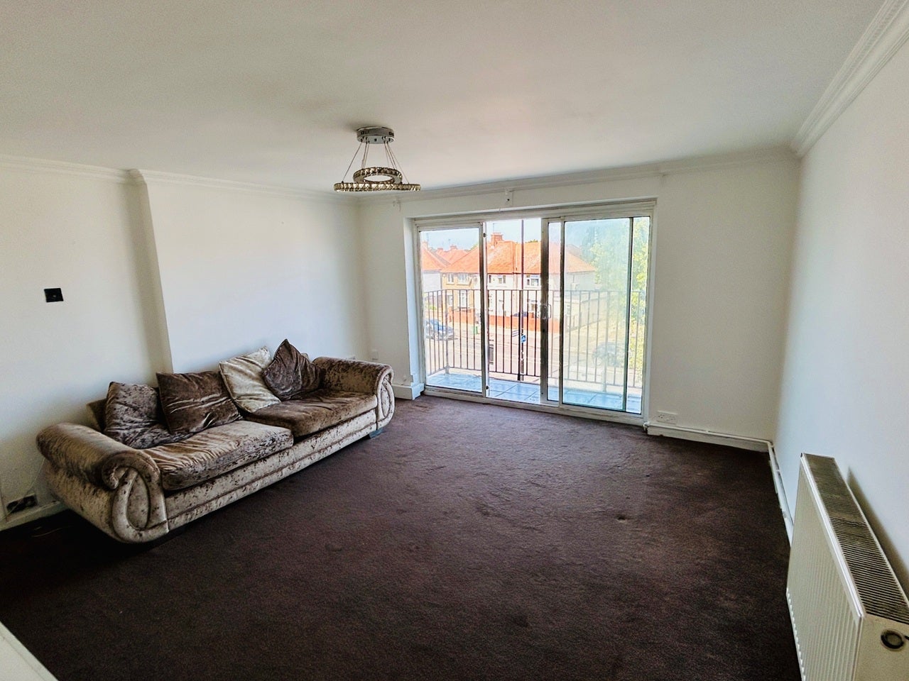 Flat Sherringham Avenue in Greater London