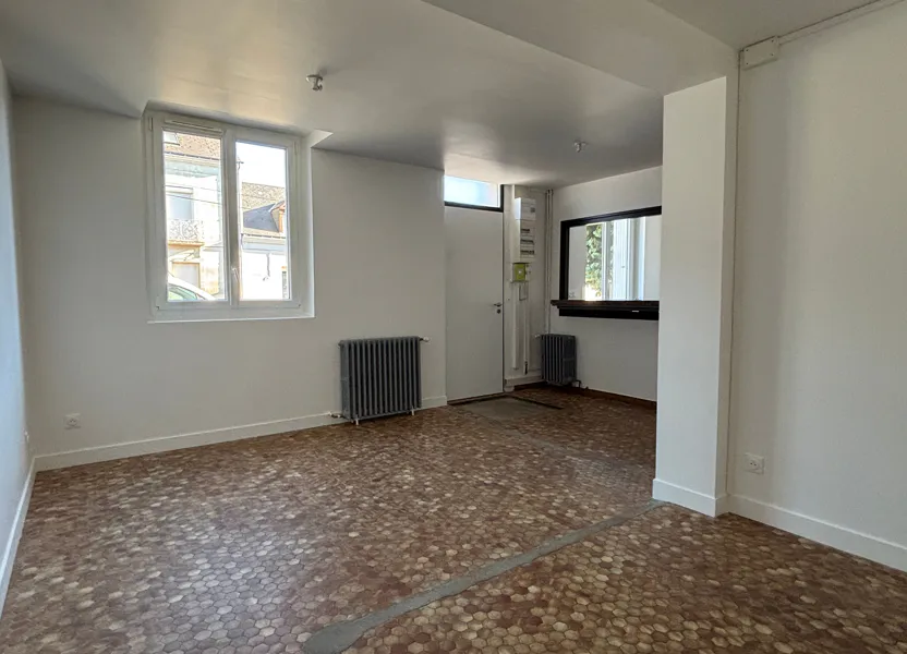 Appartement Avenue Louis Proust à Neuillé-Pont-Pierre