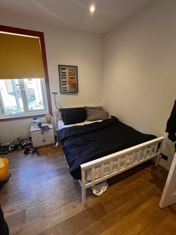 Room Ballater Road in Greater London
