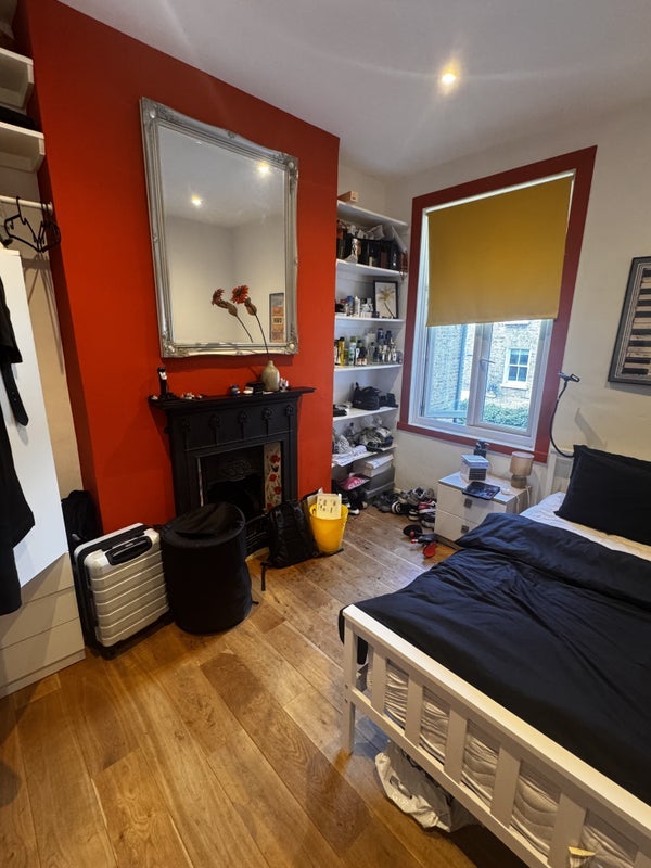 Room Ballater Road in Greater London