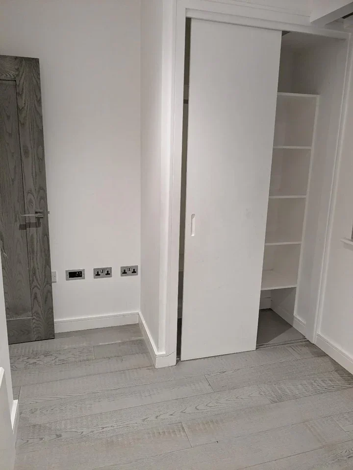 Flat Bath Road in Slough