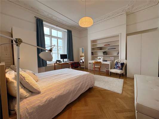 Flat Oakfield Road in Bristol