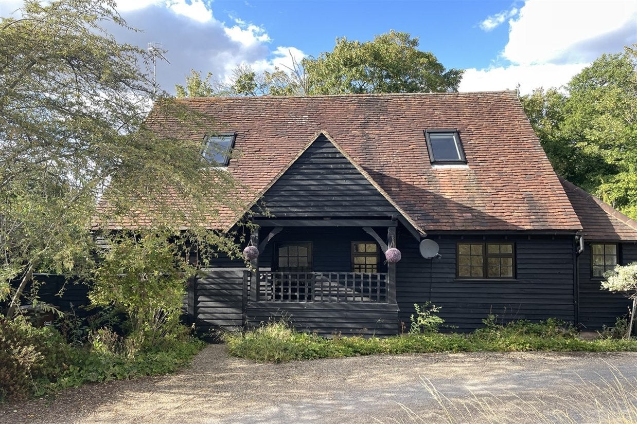 House Pheasants Croft in Cox Green