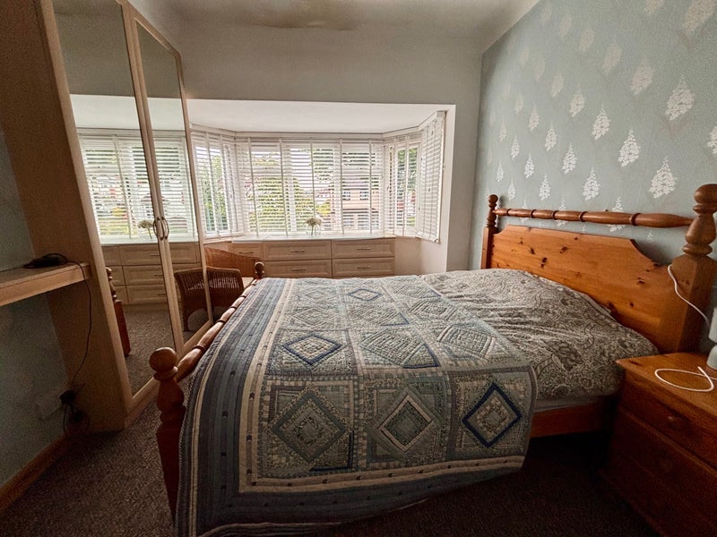 Room Tixall Road in Birmingham