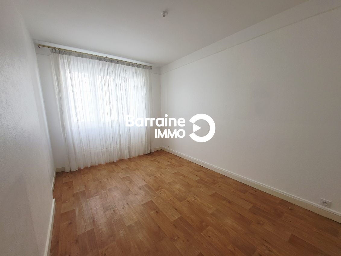 Flat Rue Joachim du Bellay in Brest
