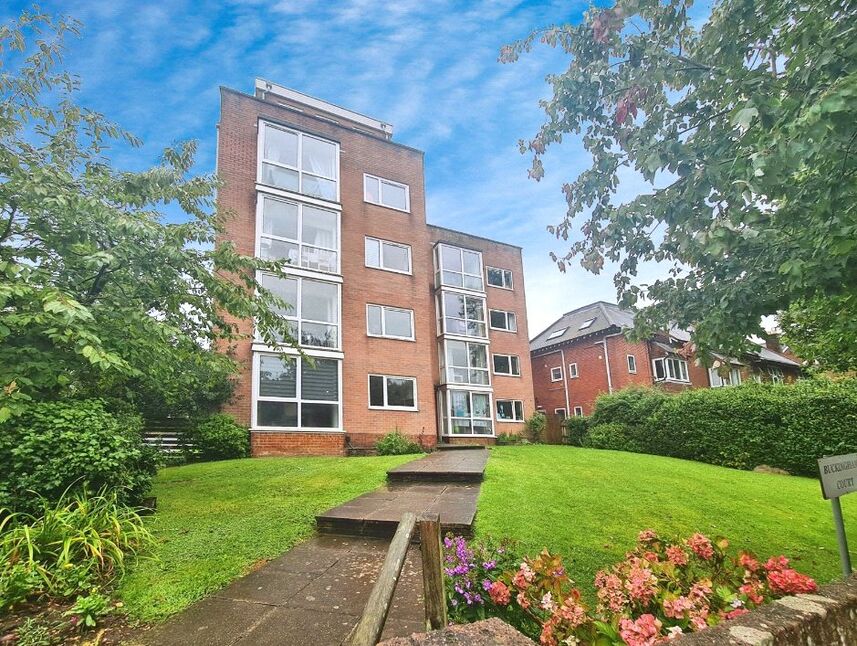 Flat Westwood Road in Southampton