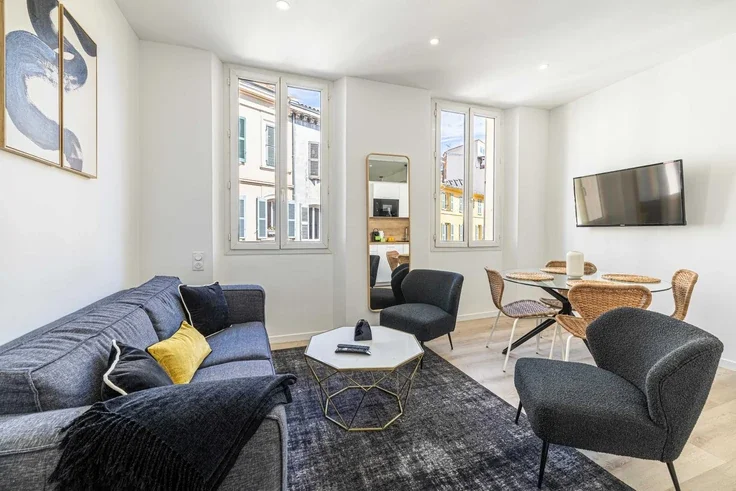 Appartement Rue Maréchal Joffre à Cannes