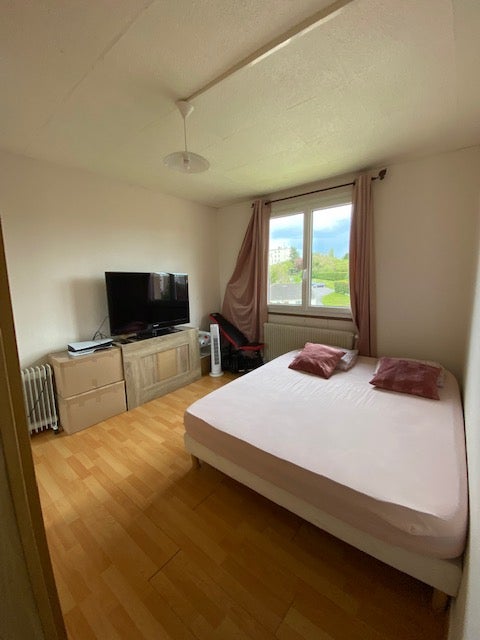 Flat Rue des Fusillés in Évreux