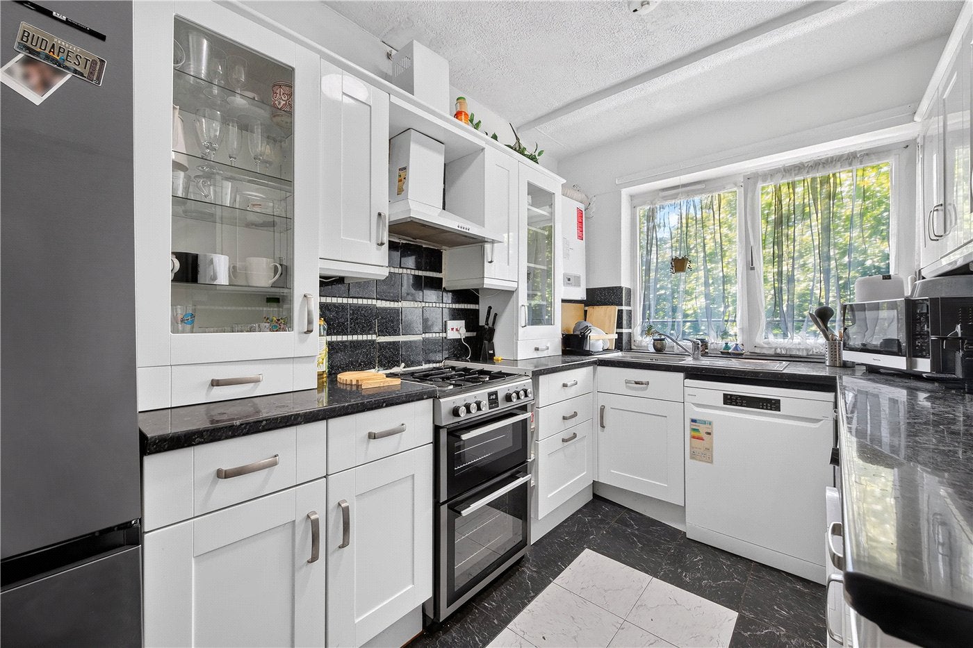 Flat Percival Street in Greater London