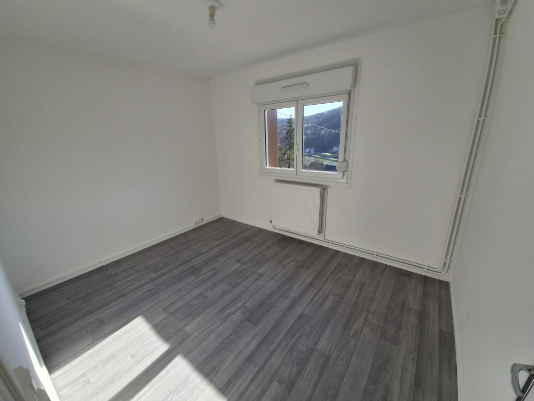 Appartement Rue du Docteur Ménard à Monthermé