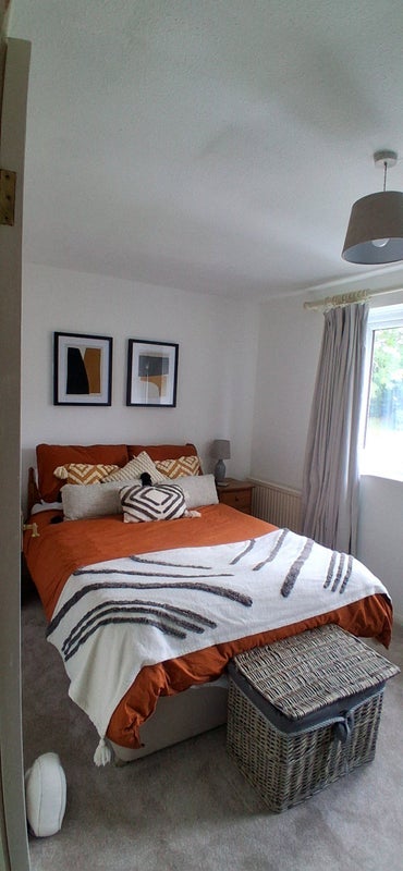 Room Burleigh Way in Mid Sussex