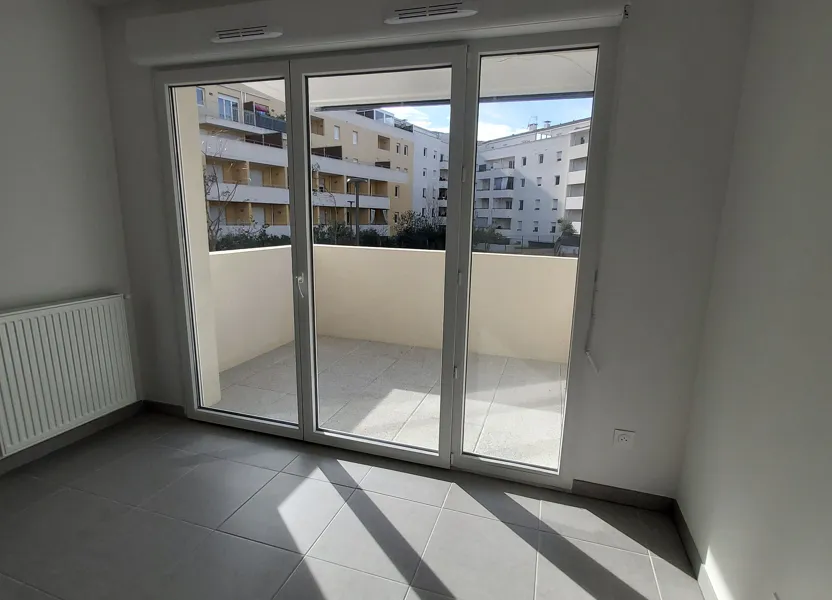 Flat Rue Charles Baudelaire in La Seyne-sur-Mer
