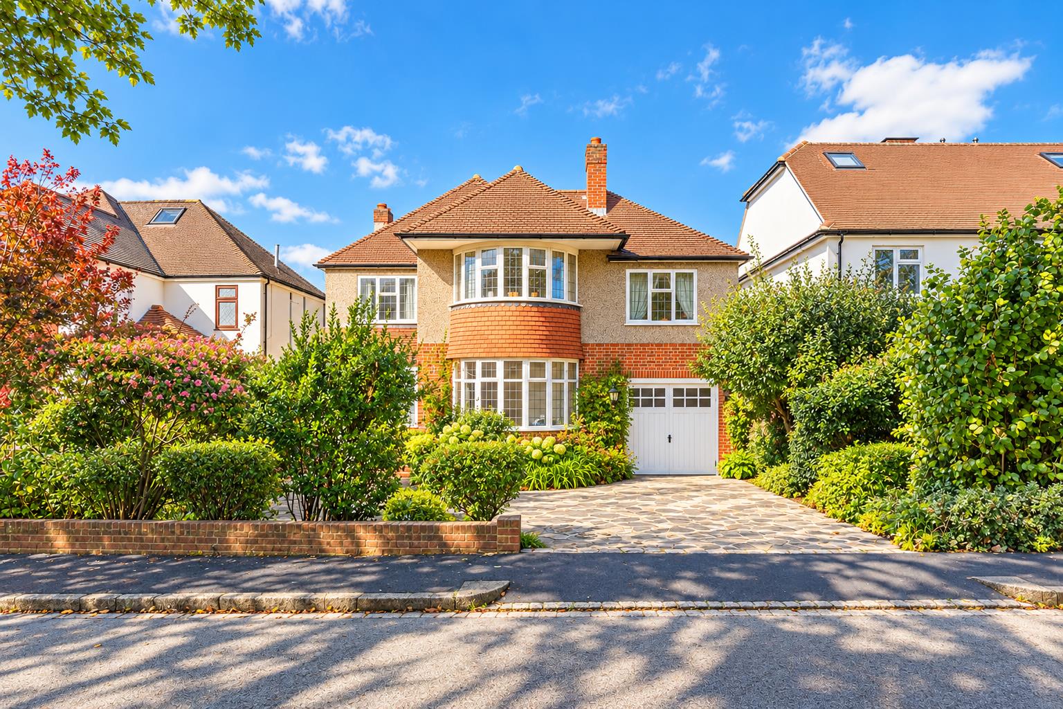 House Nonsuch Walk in Epsom and Ewell