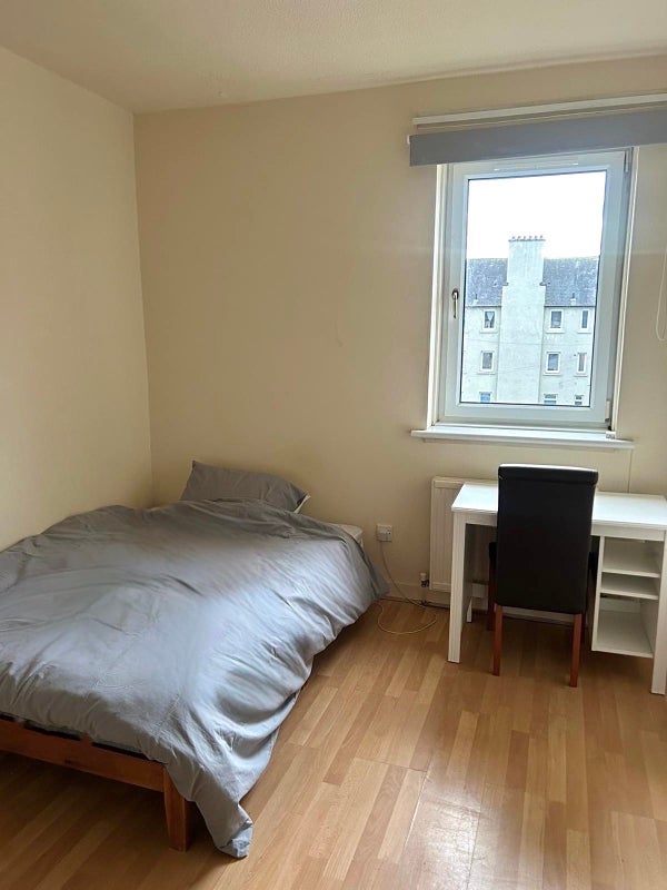 Room Ferry Road Grove in City of Edinburgh