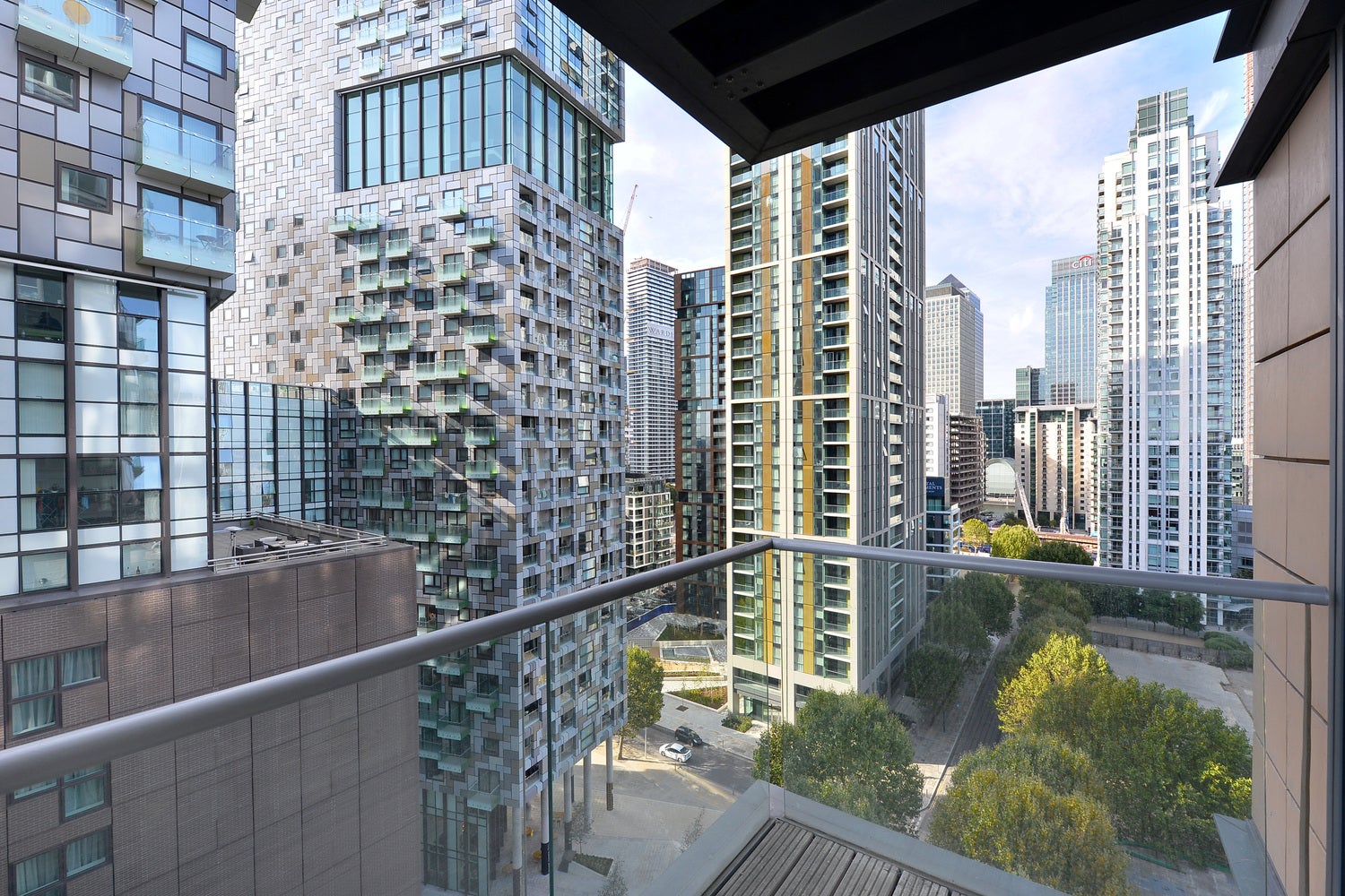 Flat Millharbour in Greater London