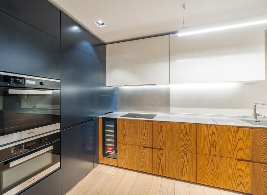 Flat Albion Way in City of London
