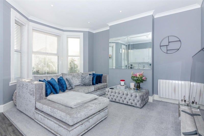 Flat Tarring Road in Worthing