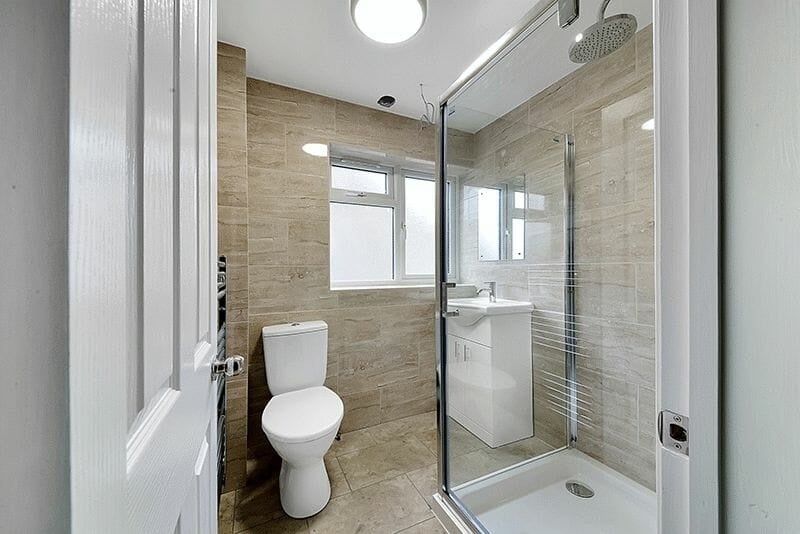 Room Hoylake Gardens in Greater London