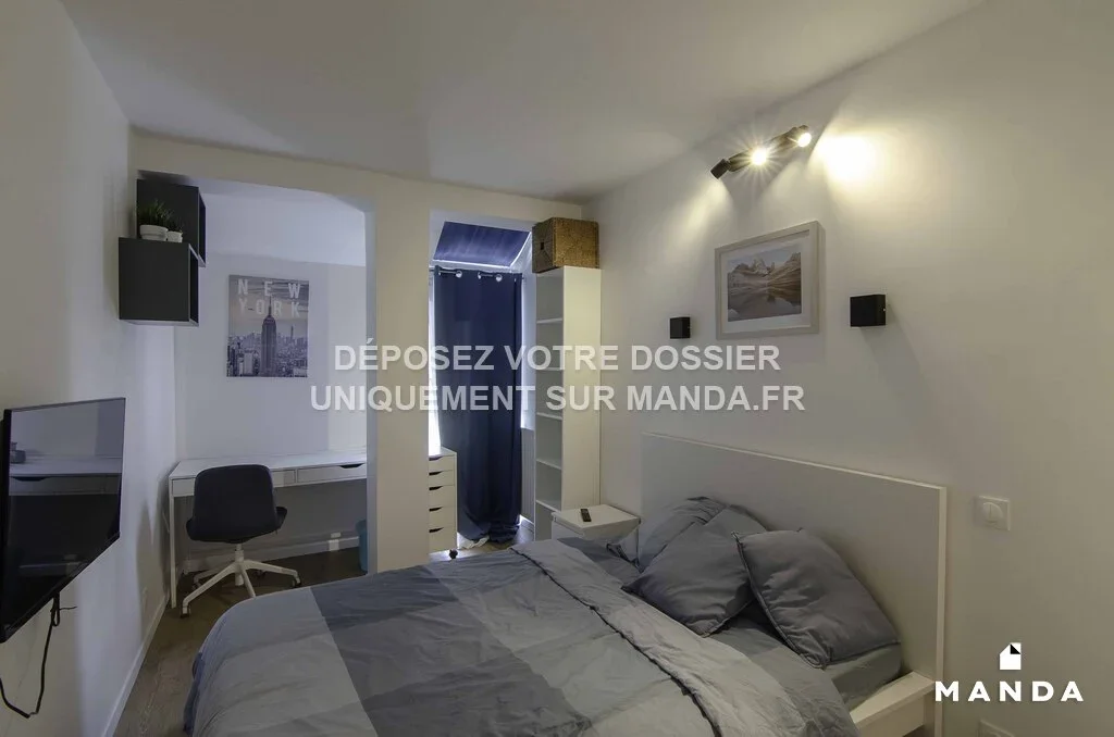 Chambre Place du Tertre à Cergy