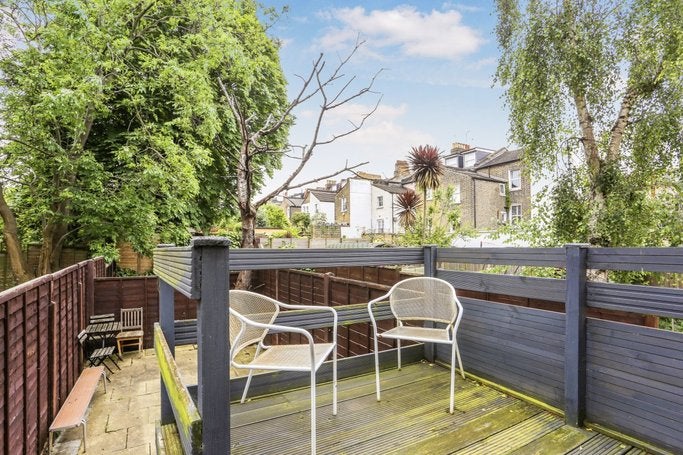 Flat Wandsworth Road in Greater London