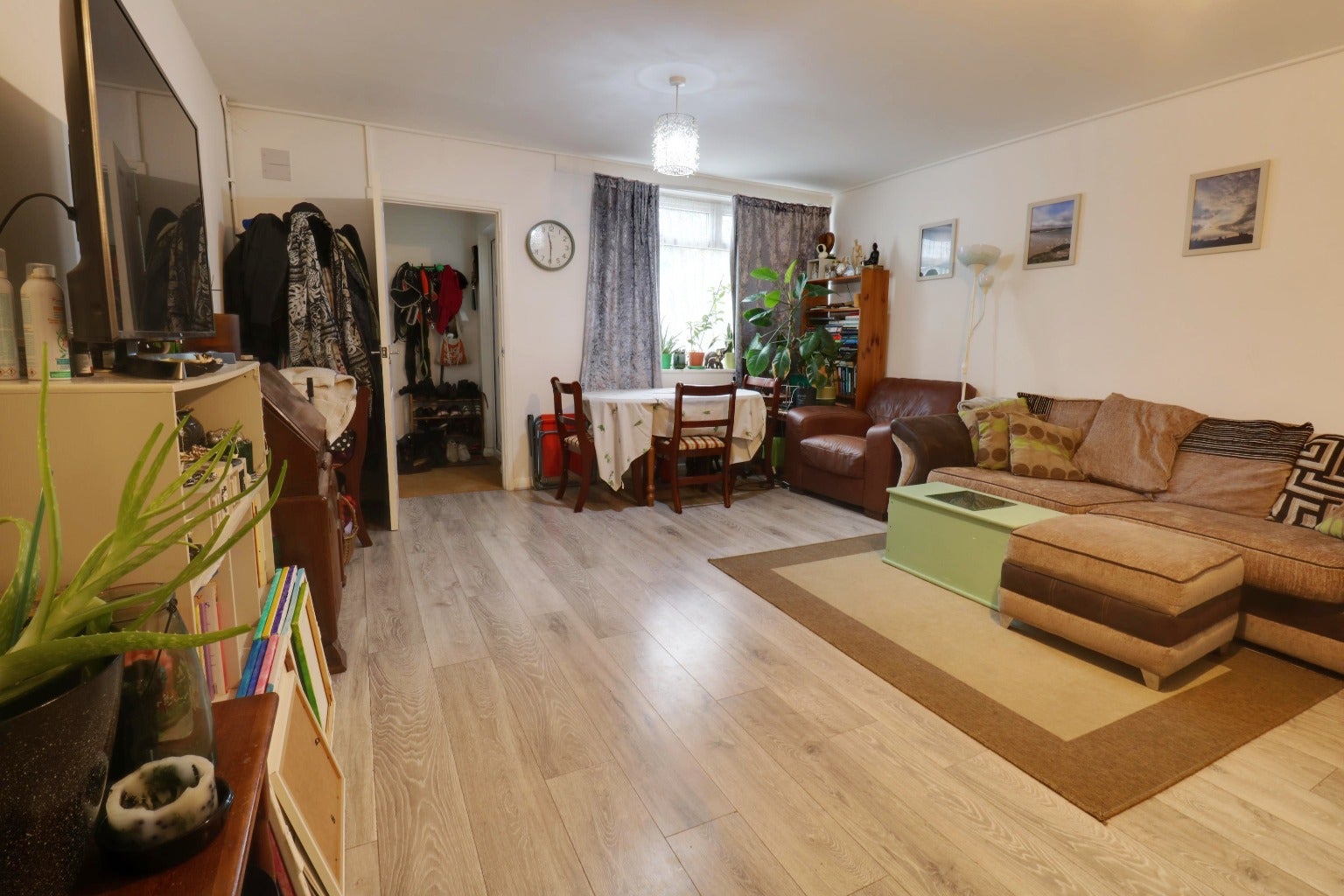 Flat Plaistow Grove in Greater London