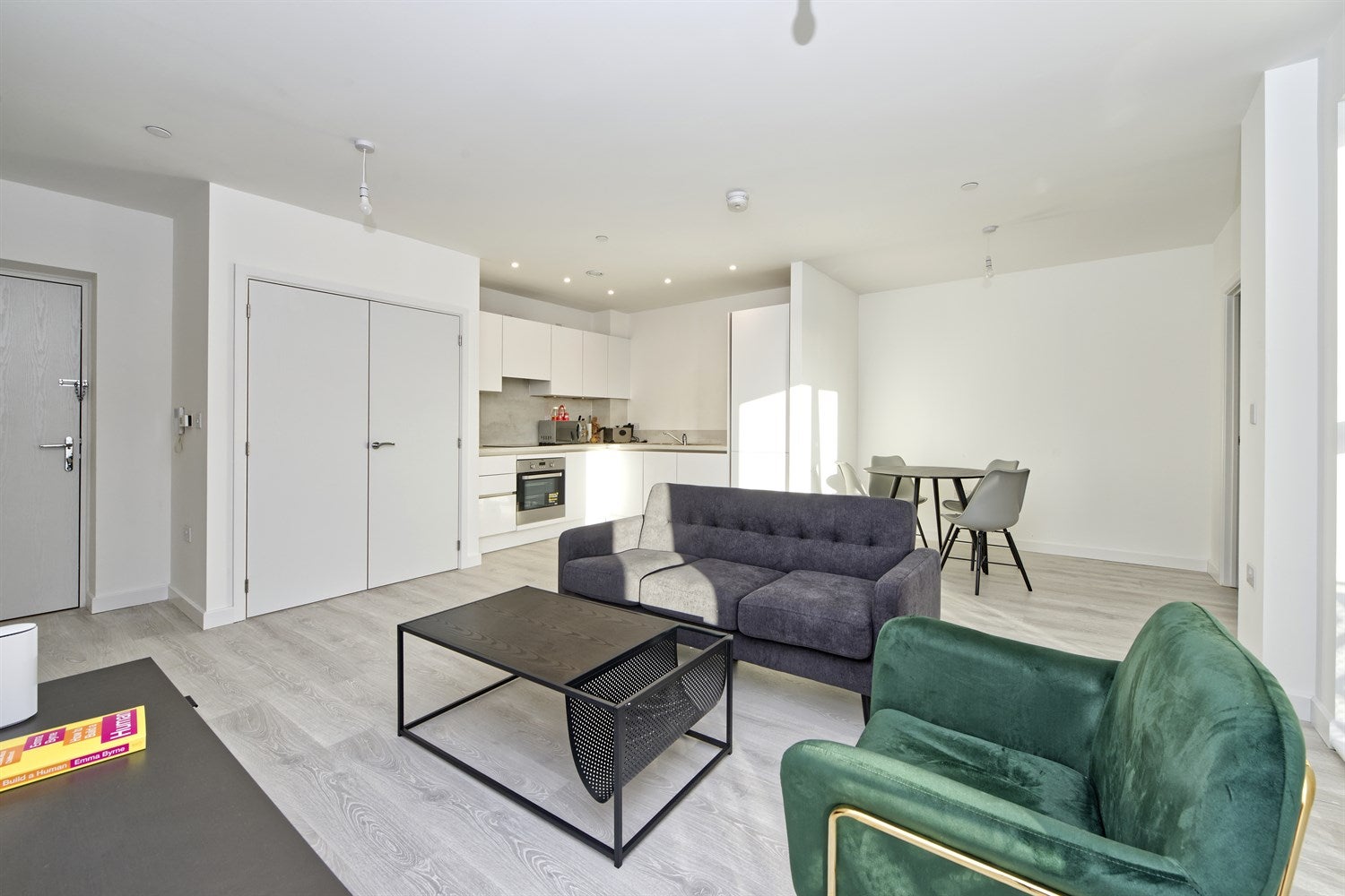 Flat East Acton Lane in Greater London