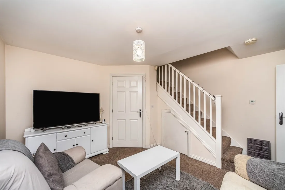 House Lon Enfys in Swansea