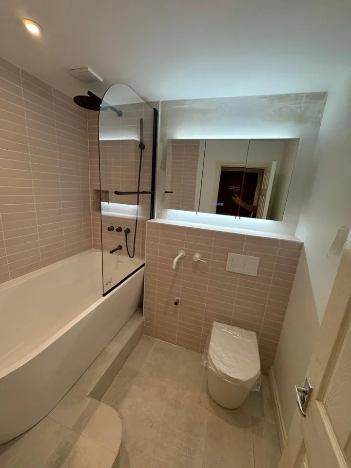 Flat Earlsfield Road in Greater London